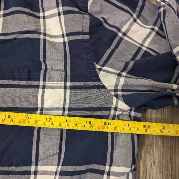 Banana Republic Factory Standard Fit blue plaid long sleeve button down L - Picture 4 of 6